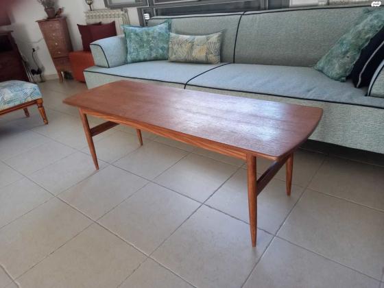 שולחן וינטג' אמיתי של שמרת