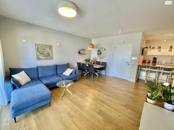 חנה רובינא 5 (מרכז)