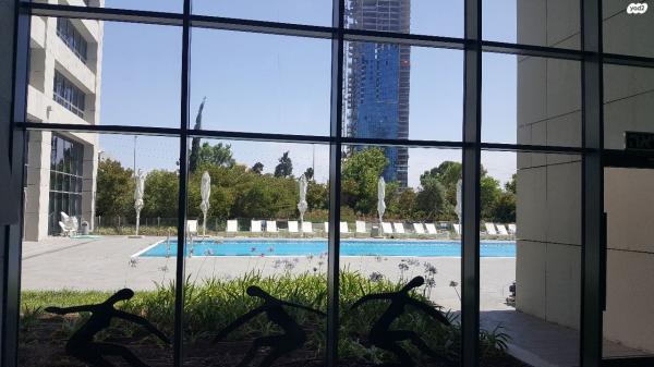 ניסים אלוני 16 (פארק צמרת)