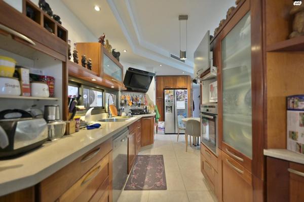 חיים וייסבורג (וייסבורג;שקולניק)