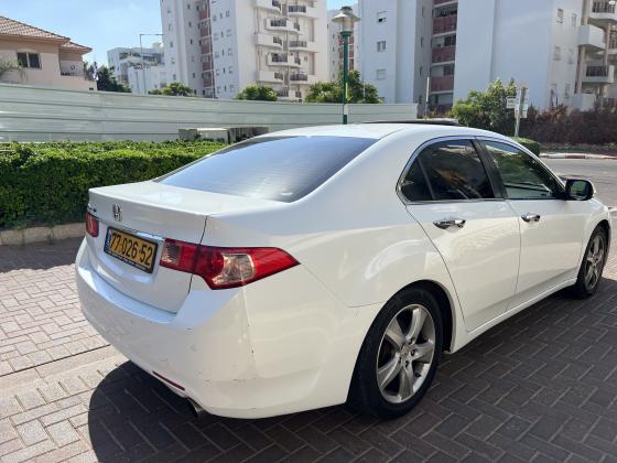 הונדה אקורד (2013)