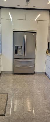 מקרר LG מקפיא תחתון 2 מגירות