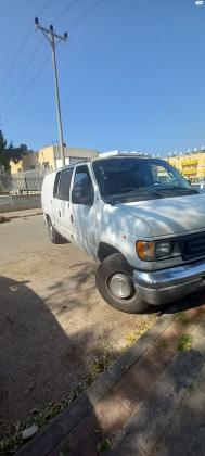 פורד אקונוליין קצר (2003)