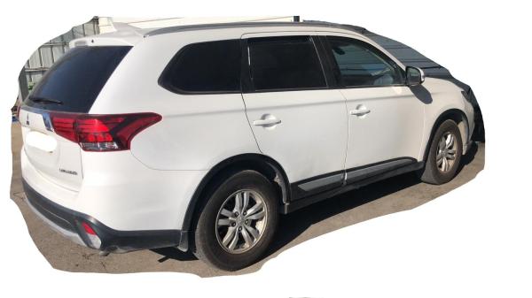 מיצובישי אאוטלנדר (2017)