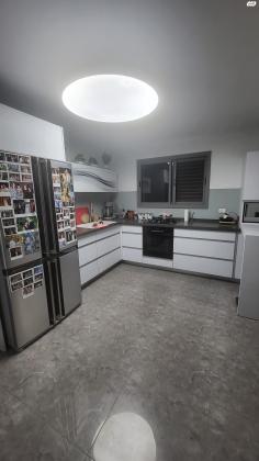 שפרינצק 17 (נווה זית)