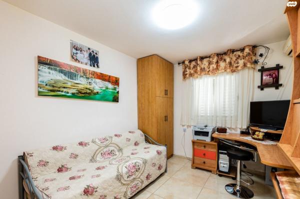 דרך שרה 32 (רמת צבי)