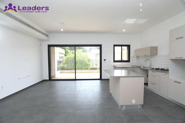 בן יהודה (הרצליה הצעירה)