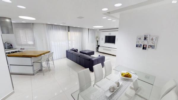 מבצע דקל 14 (נווה גן)