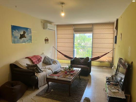 נחמיה 17 (מרכז)