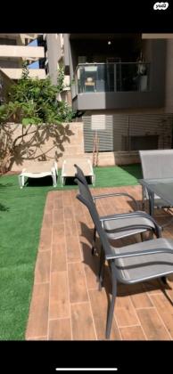 אביגיל 14 (החרוזים)