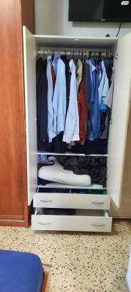 ארון בגדים אייס כחדש3 דלתות2