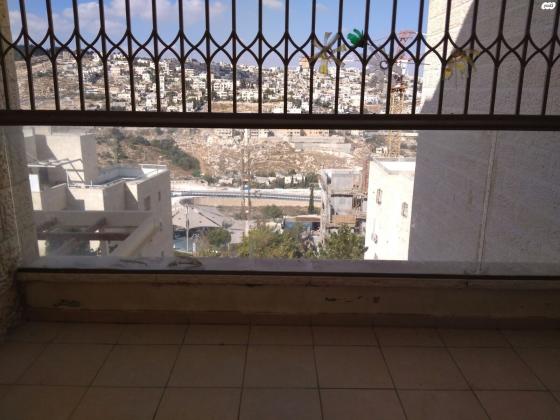 שדרות שמואל מאיר 8 (חומת שמואל;הר חומה)