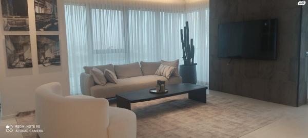 יצחק שדה 1 (מערב)