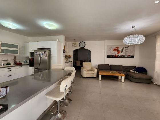 המעפילים (גבעת אולגה)