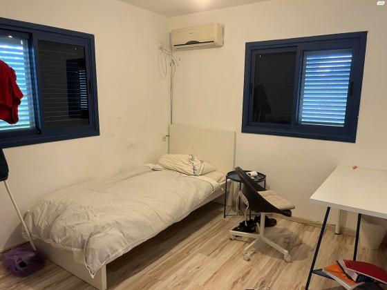 נחמיה 17 (מרכז)