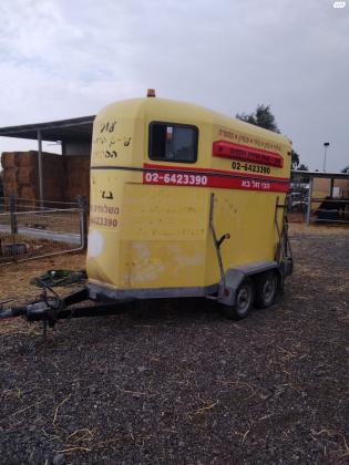 למכירה קרון סוסים שנת 1990 במצב מעולה