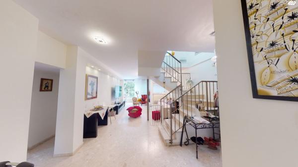 הנשיא יצחק בן צבי (הרצליה פיתוח)