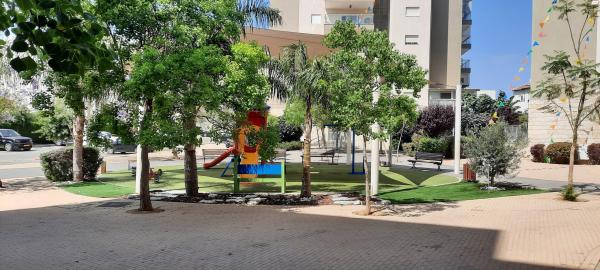 יונתן פולארד 2 (נאות יצחק רבין)