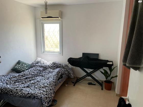 אברהם אבינו 16 (שכונה ד)