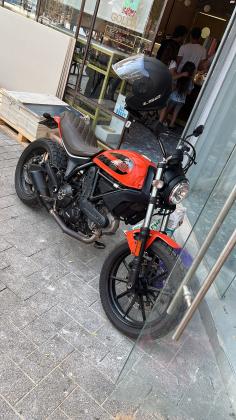 דוקאטי סקרמבלר 400 (2016)