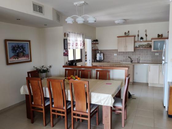 חובבי ציון 9 (האוצר)