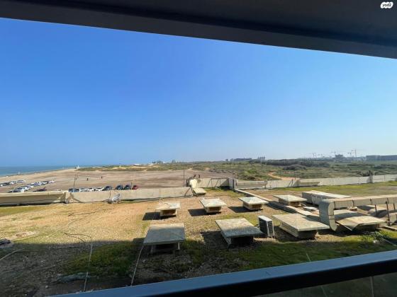 יוניצמן (חוף הצוק)