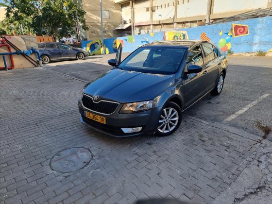 סקודה אוקטביה (2016)