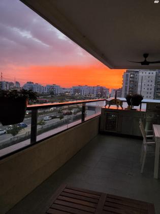 חיים הרצוג 7 (פסגות אפק)