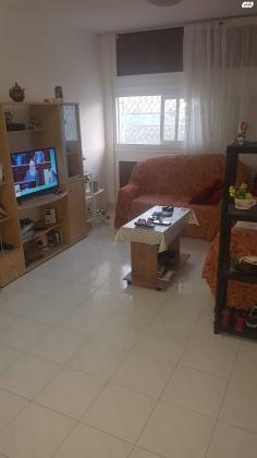 ניסנבוים 12 (יזרעאליה)