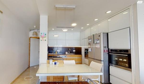 תכלת מרדכי 21 (רוממה ק. צאנז)