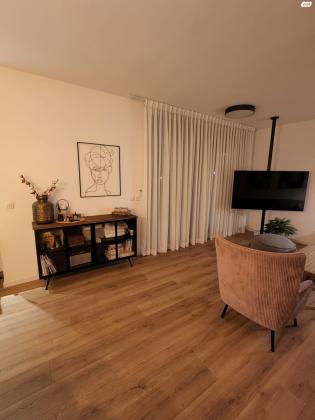 חיים הרצוג 7 (פסגות אפק)