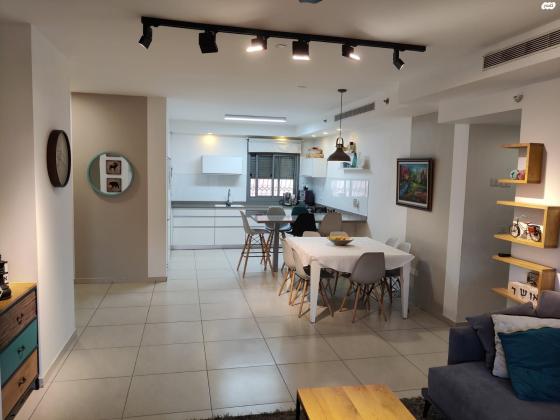 ונגרובר 5 (אם המושבות)