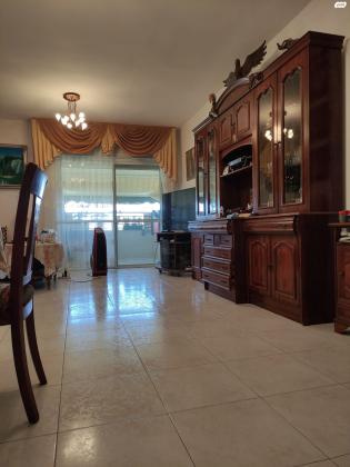 יהודה הלוי 48 (שכונה ד)