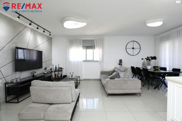 דרך רזיאל 49 (מרכז העיר)