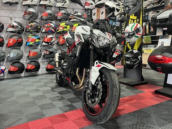 קוואסאקי Z900 יד 1 | שנת 2022 | 4000 ק"מ