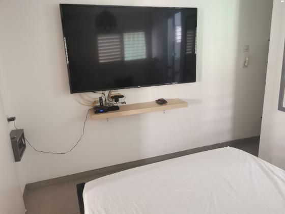 שדרות ששת הימים 6 (ניר אביב)