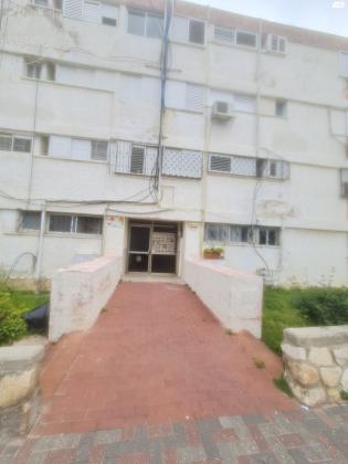 ירמיהו 11 (נוה ארזים)