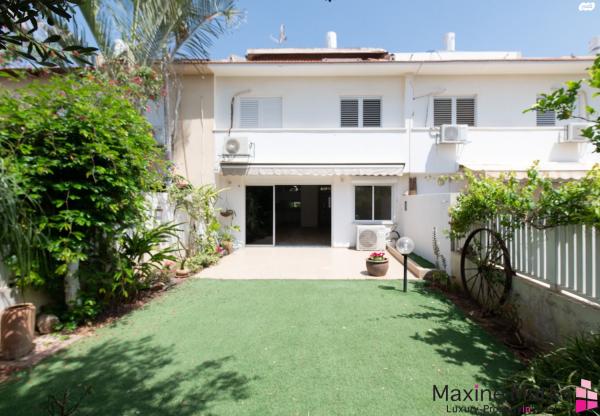 מנחם סבידור (רמת פולג)