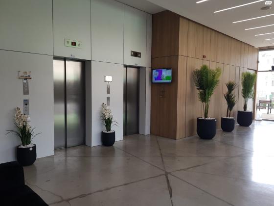 יצחק אבינו 13 (שכונה ד)