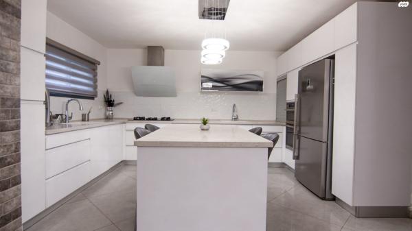 רחבת מבצע ארז 13 (שכונה ו)