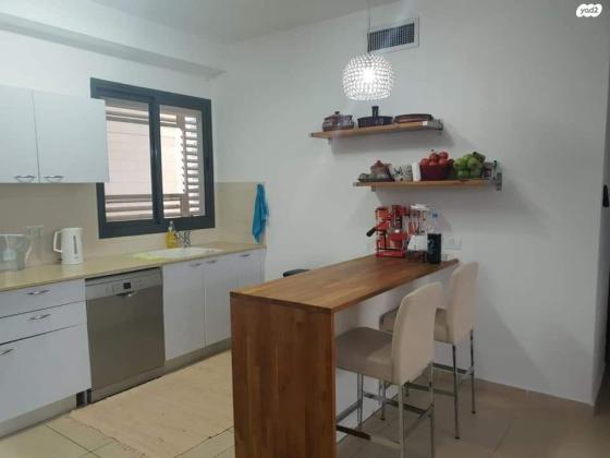 יעל רום 4 (אם המושבות)