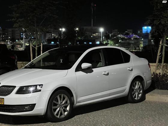 סקודה אוקטביה (2016)