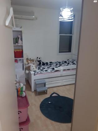 רוקח 4 (מוצקין הותיקה)