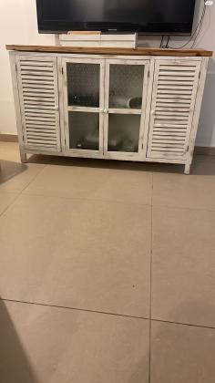 שידת וינטג' מהממת ! לסלון