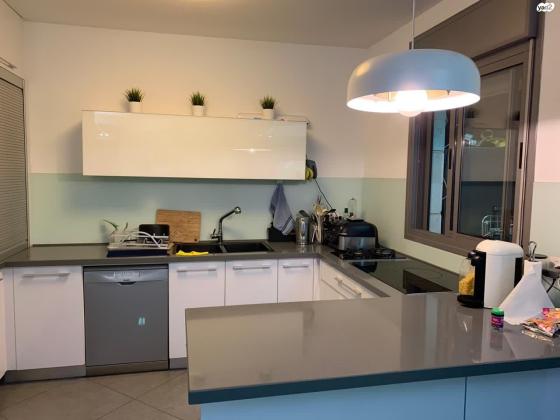 מבצע דקל 15 (נווה גן)