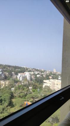 שדרות הנשיא 111 (כרמל מרכזי)