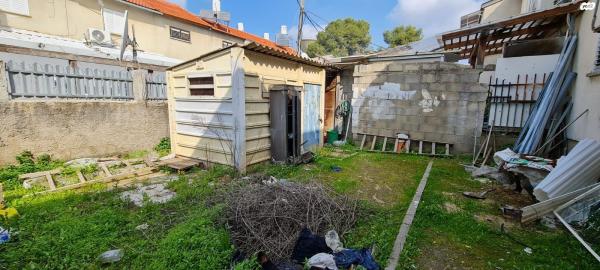 אלברט איינשטיין 57 (רסקו)