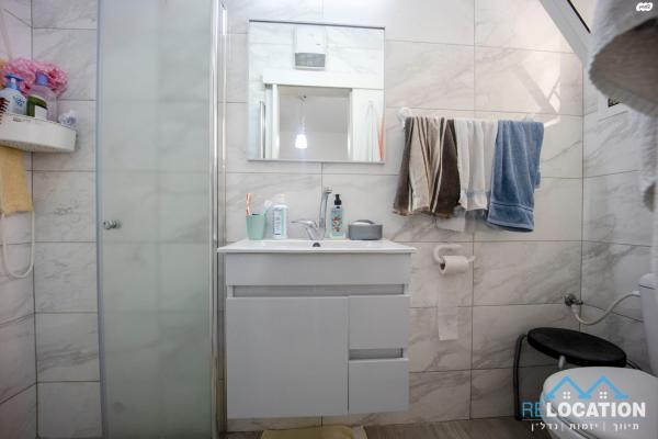 ד"ר גרשון ציפר 12 (קרית חיים מזרחית)