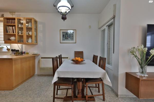 גרושקביץ' 10 (מוצקין הותיקה)