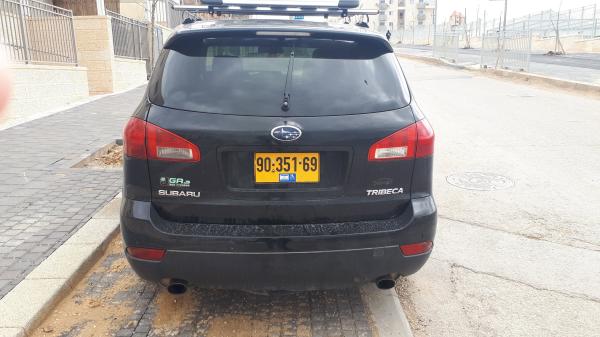 סובארו B9 טריבקה (2009)